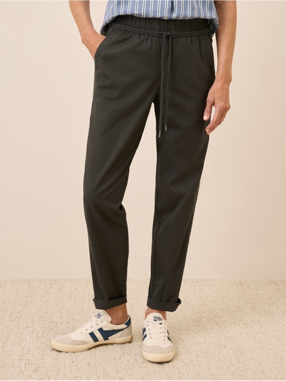 Pact Women's Oak Daily Twill Ultra-High Rise Tapered